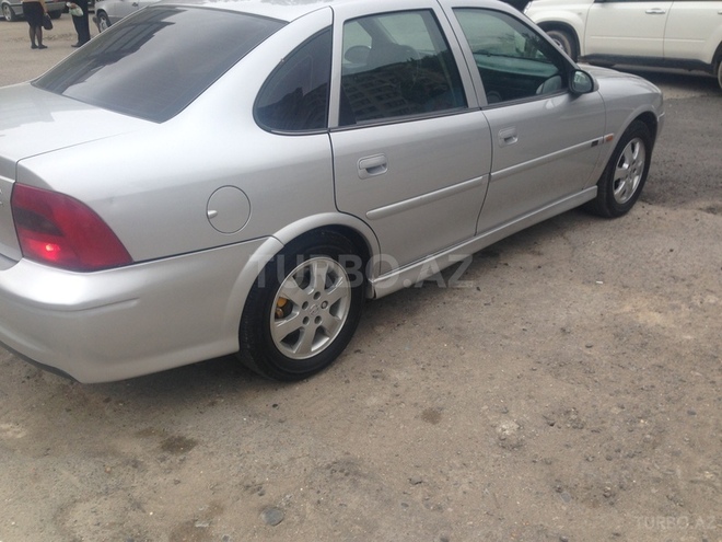 Opel Vectra 2000, 226,000 km - 1.8 l - Bakı