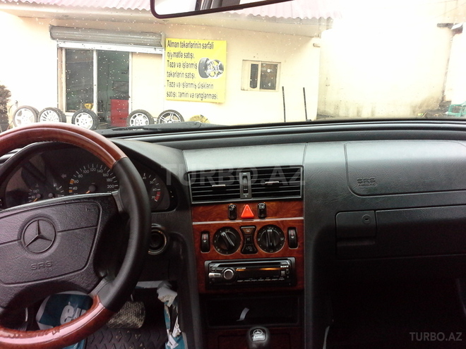 Mercedes C 180 1998, 180,000 km - 0.2 l - Bakı