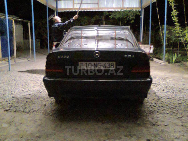 Mercedes C 220 1999, 401,515 km - 2.2 l - Bakı