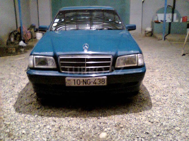 Mercedes C 220 1999, 401,515 km - 2.2 l - Bakı