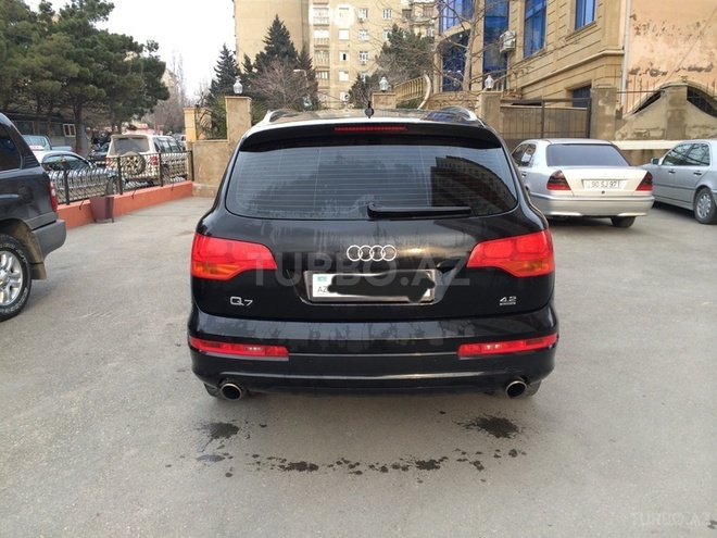 Audi Q7 2010, 60,000 km - 4.2 l - Bakı