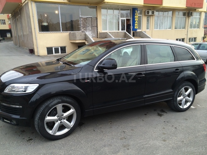 Audi Q7 2010, 60,000 km - 4.2 l - Bakı