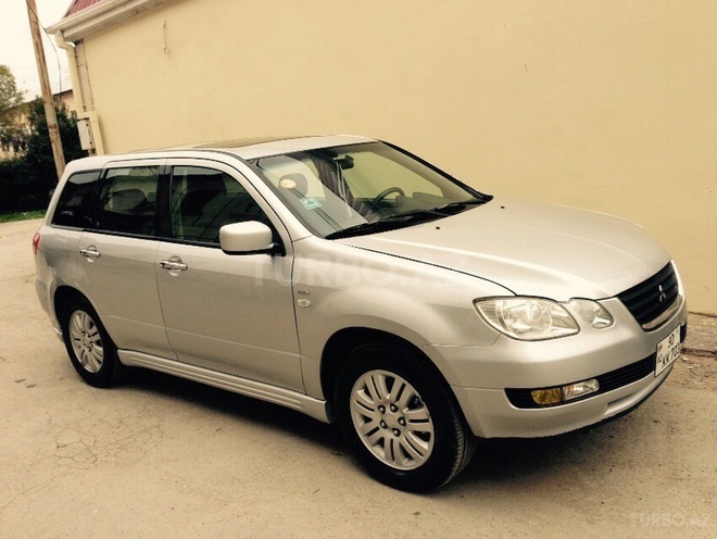 Mitsubishi Airtrek 2002, 175,000 km - 2.4 l - Bakı