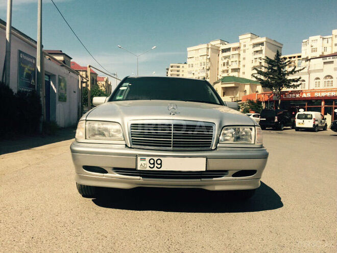 Mercedes C 180 1998, 200,000 km - 1.8 l - Bakı