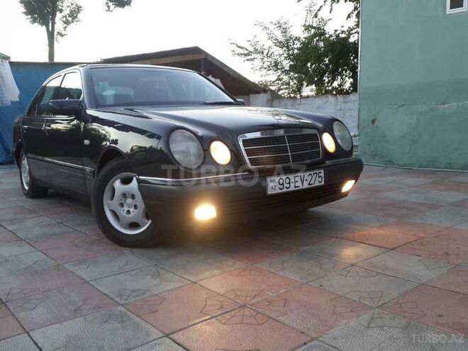 Mercedes E 200 1999, 200,000 km - 0.2 l - Bakı