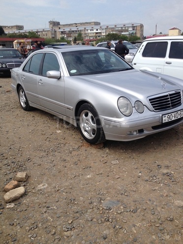 Mercedes E 320 2000, 154,000 km - 3.2 l - Bakı