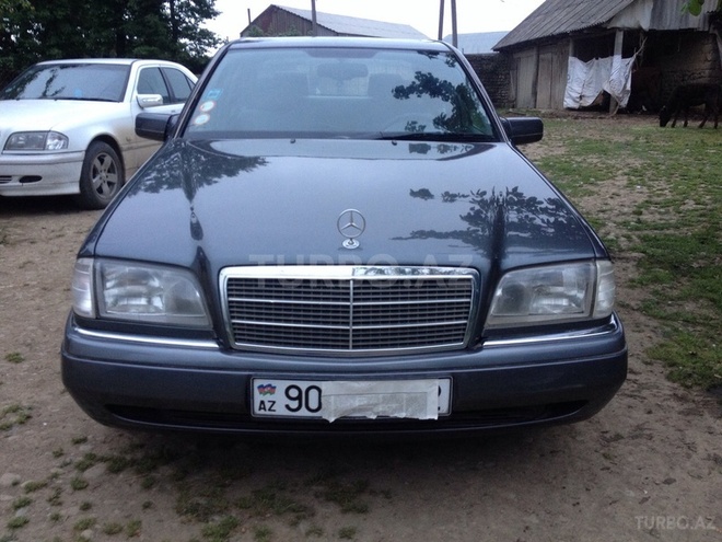 Mercedes C 200 1995, 247,425 km - 2.2 l - Bakı
