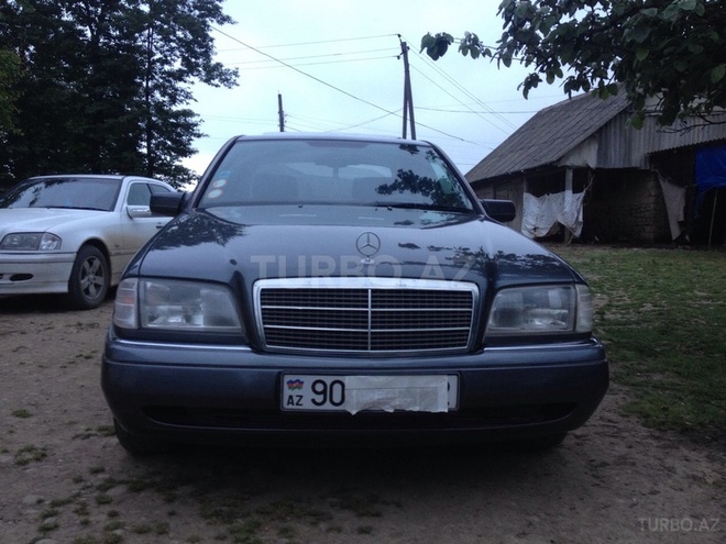 Mercedes C 200 1995, 247,425 km - 2.2 l - Bakı