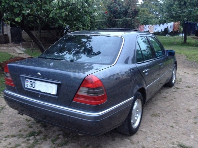 Mercedes C 200 1995, 247,425 km - 2.2 l - Bakı