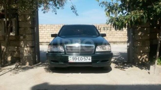 Mercedes C 220 1998, 200,000 km - 2.2 л - Bakı