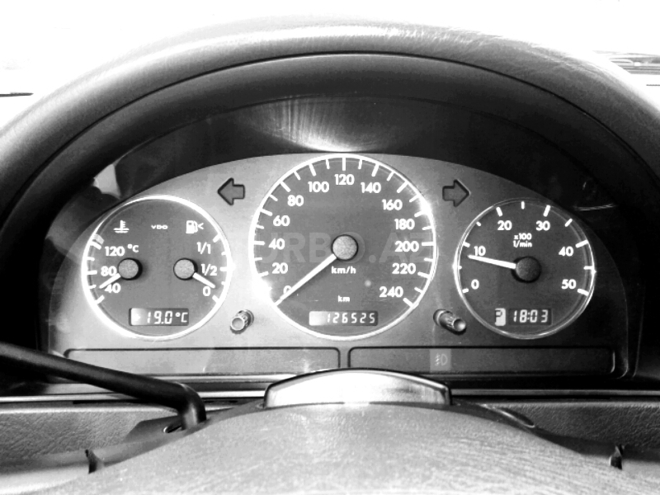 Mercedes ML 270 2003, 126,500 km - 2.7 л - Bakı