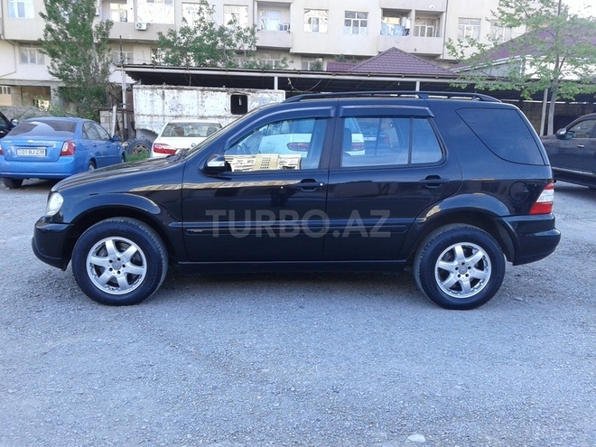 Mercedes ML 270 2003, 126,500 km - 2.7 л - Bakı