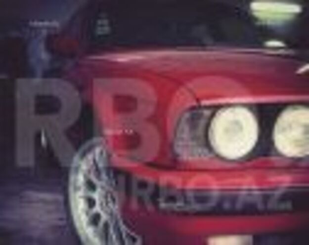 BMW 525 1988, 298,000 km - 0.3 л - Bakı