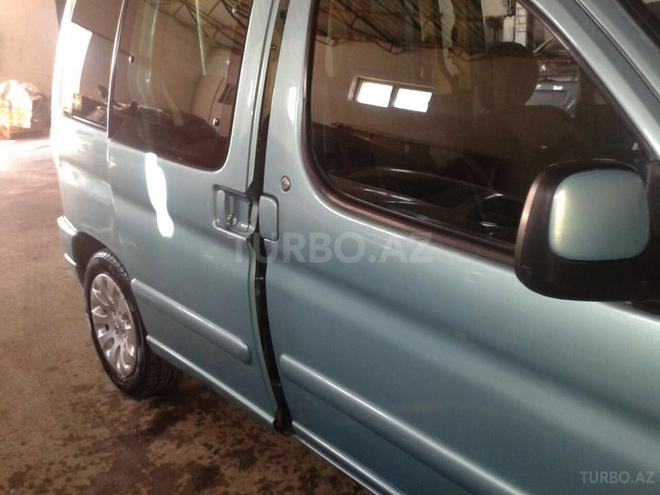 Citroen Berlingo 2003, 120,000 km - 1.6 л - Bakı