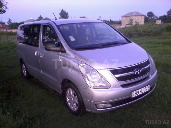 Hyundai H-1 2009, 300,000 km - 2.5 l - Bakı