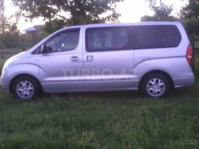 Hyundai H-1 2009, 300,000 km - 2.5 l - Bakı