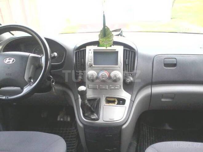 Hyundai H-1 2009, 300,000 km - 2.5 l - Bakı