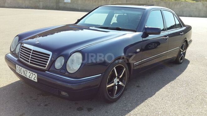 Mercedes E 240 1999, 161,000 km - 2.4 l - Bakı