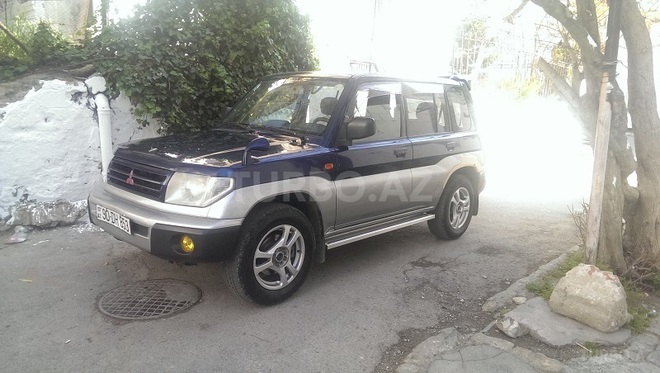Mitsubishi Pajero io 1998, 385,000 km - 1.8 l - Bakı