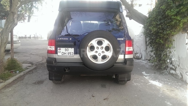 Mitsubishi Pajero io 1998, 385,000 km - 1.8 l - Bakı