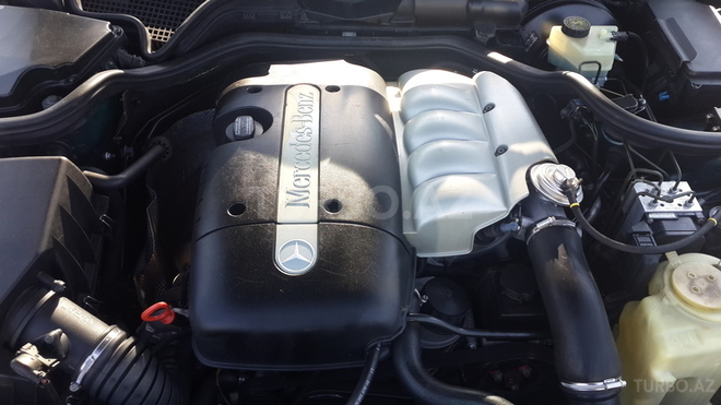Mercedes E 220 1999, 244,000 km - 2.2 l - Bakı