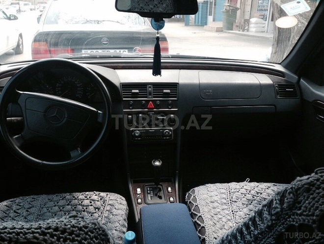 Mercedes C 200 1997, 421,000 km - 2.0 l - Bakı