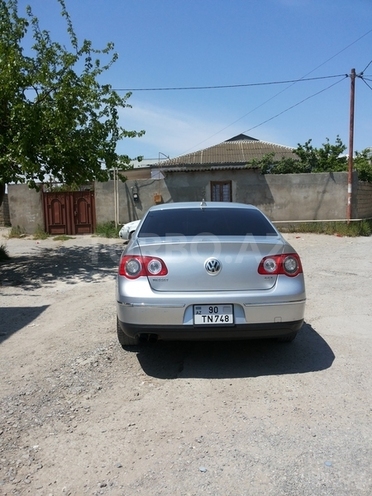 Volkswagen Passat 2006, 160,000 km - 2.0 l - Bakı