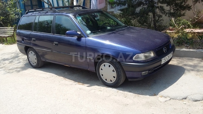 Opel Astra 1995, 400,000 km - 1.6 l - Bakı