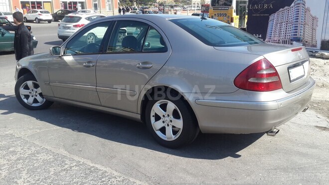 Mercedes E 270 2002, 265,113 km - 2.7 l - Bakı