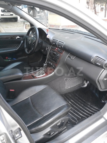 Mercedes C 240 2000, 87,000 km - 2.4 l - Bakı