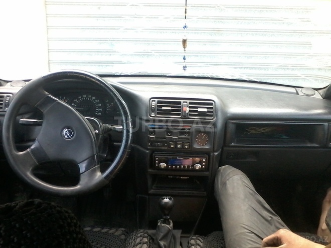 Opel Vectra 1992, 1,000,000 km - 2.0 л - Bakı