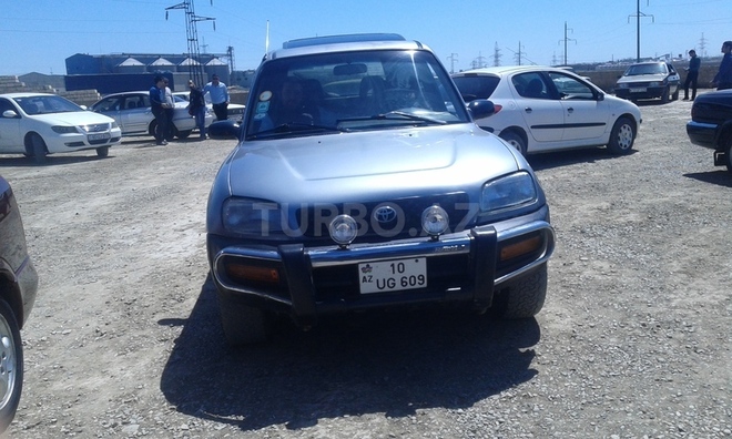 Toyota RAV4 1995, 175,000 km - 2.0 l - Bakı