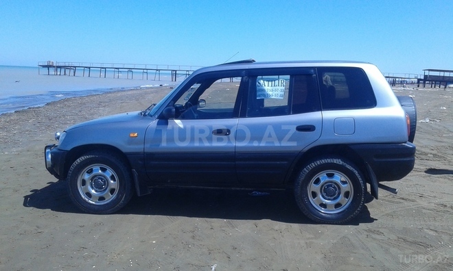 Toyota RAV4 1995, 175,000 km - 2.0 l - Bakı