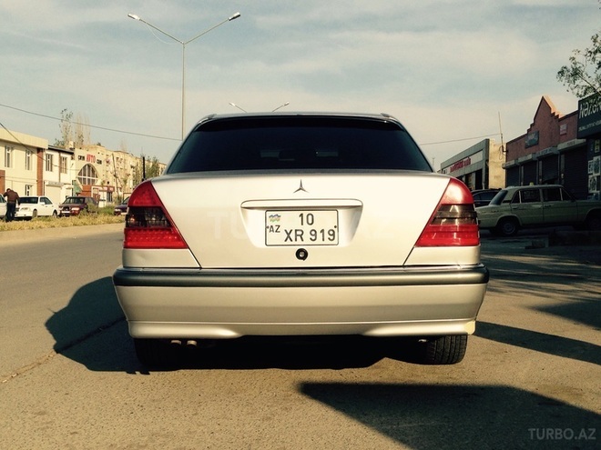 Mercedes C 200 1994, 250,000 km - 2.0 l - Bakı