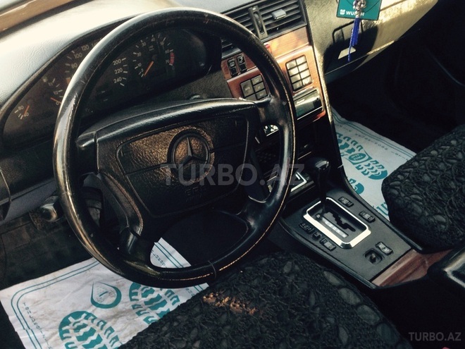 Mercedes C 200 1994, 250,000 km - 2.0 l - Bakı