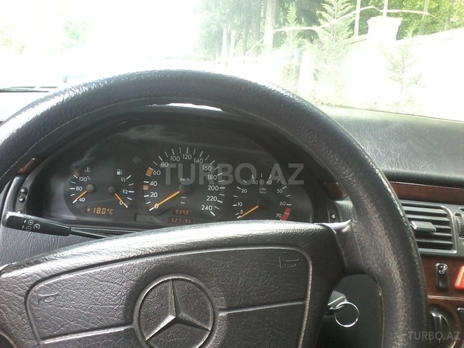 Mercedes E 230 1997, 527,000 km - 2.3 l - Bakı