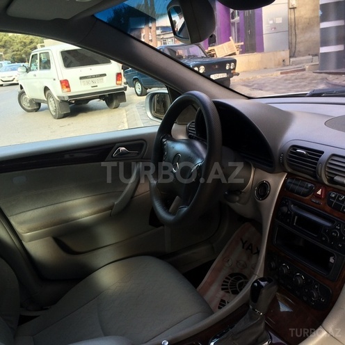 Mercedes C 240 2000, 225,000 km - 2.4 л - Bakı