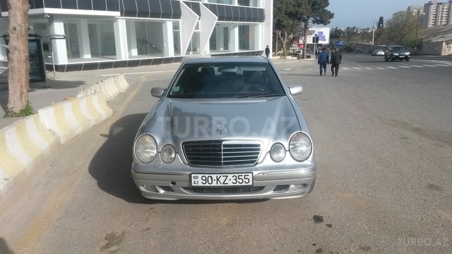 Mercedes E 240 2000, 223,500 km - 2.6 l - Bakı