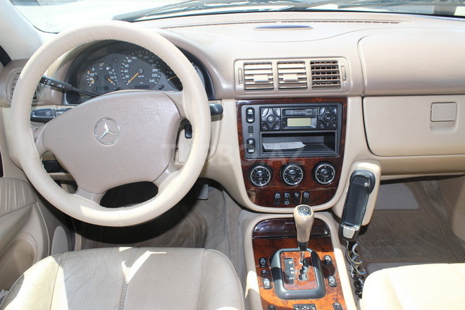 Mercedes ML 320 2002, 190,000 km - 3.2 l - Bakı