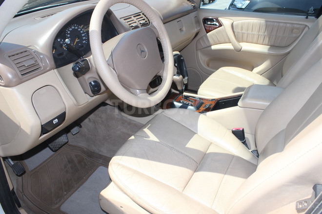 Mercedes ML 320 2002, 190,000 km - 3.2 l - Bakı