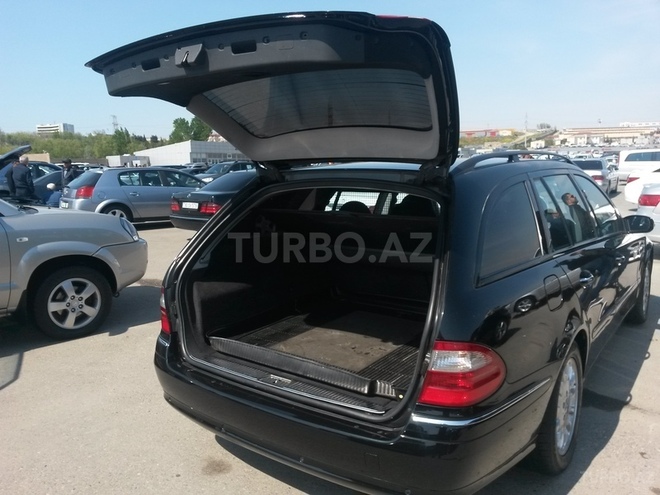 Mercedes E 220 2004, 170,000 km - 2.2 l - Bakı