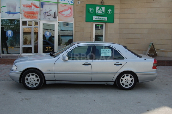 Mercedes C 180 1995, 258,000 km - 1.8 l - Bakı