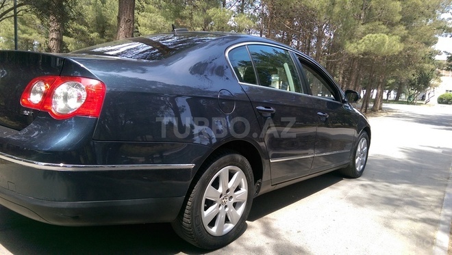 Volkswagen Passat 2005, 143,000 km - 2.0 л - Bakı