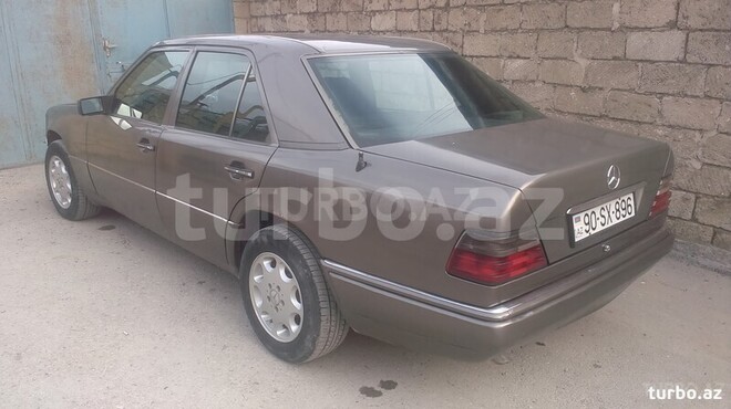 Mercedes E 200 1994, 80,000 km - 2.4 л - Bakı