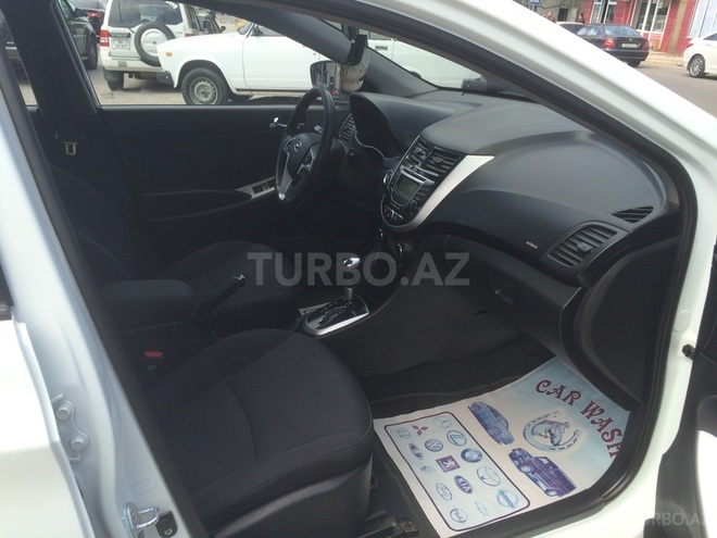 Hyundai Accent 2011, 108,000 km - 1.6 l - Bakı