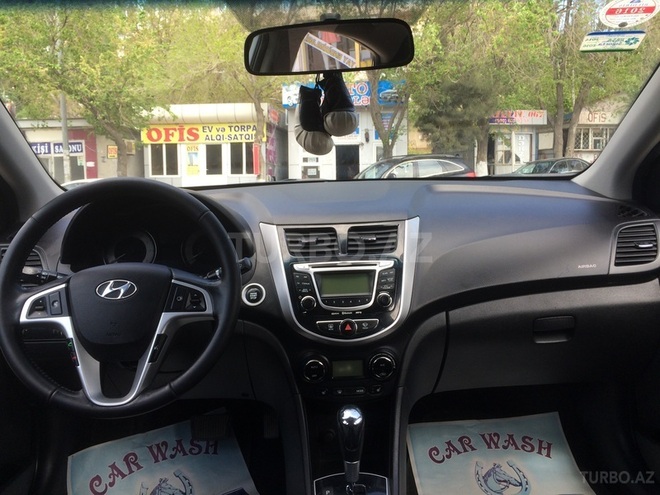 Hyundai Accent 2011, 108,000 km - 1.6 l - Bakı
