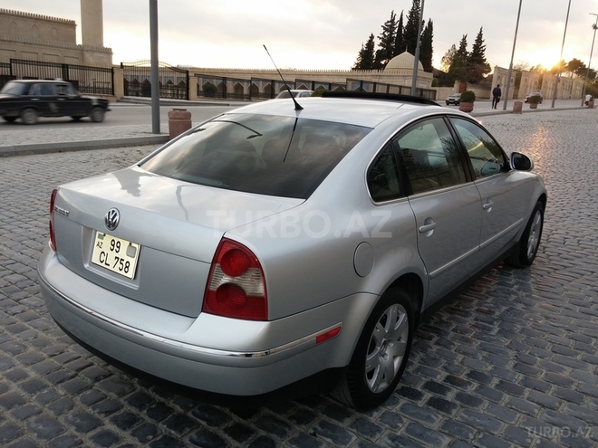 Volkswagen Passat 2004, 165,000 km - 1.8 л - Bakı