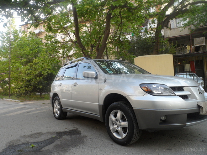Mitsubishi Outlander 2002, 83,500 km - 2.4 l - Bakı