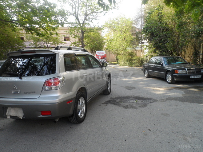Mitsubishi Outlander 2002, 83,500 km - 2.4 l - Bakı