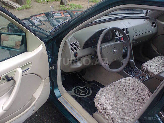 Mercedes C 230 2000, 191,250 km - 2.3 l - Bakı